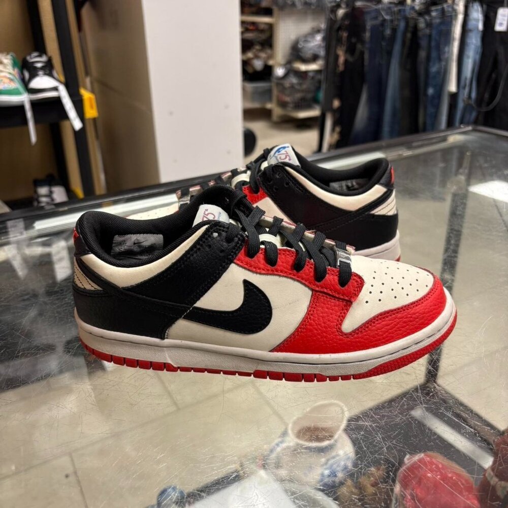 Nike Dunk Low Emb Chicago NBA 75th Anniversary